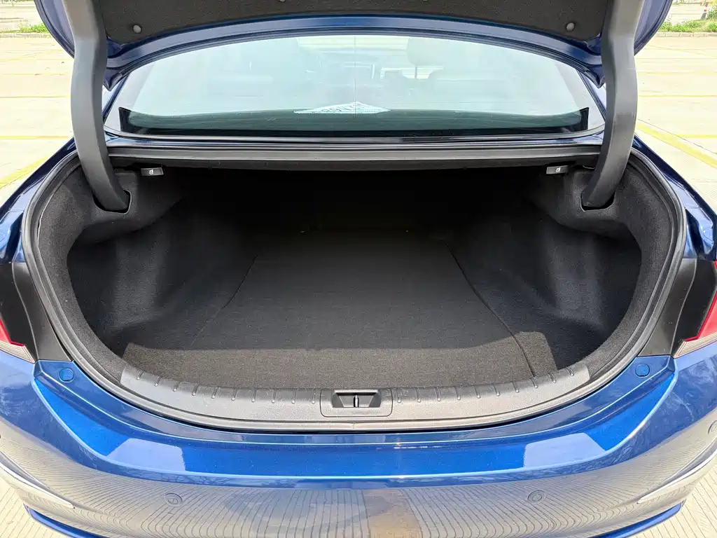Spirior 2015 2.4L Noble Edition