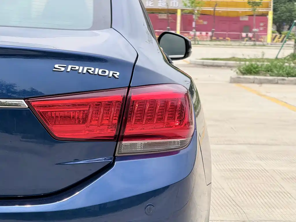 Spirior 2015 2.4L Noble Edition