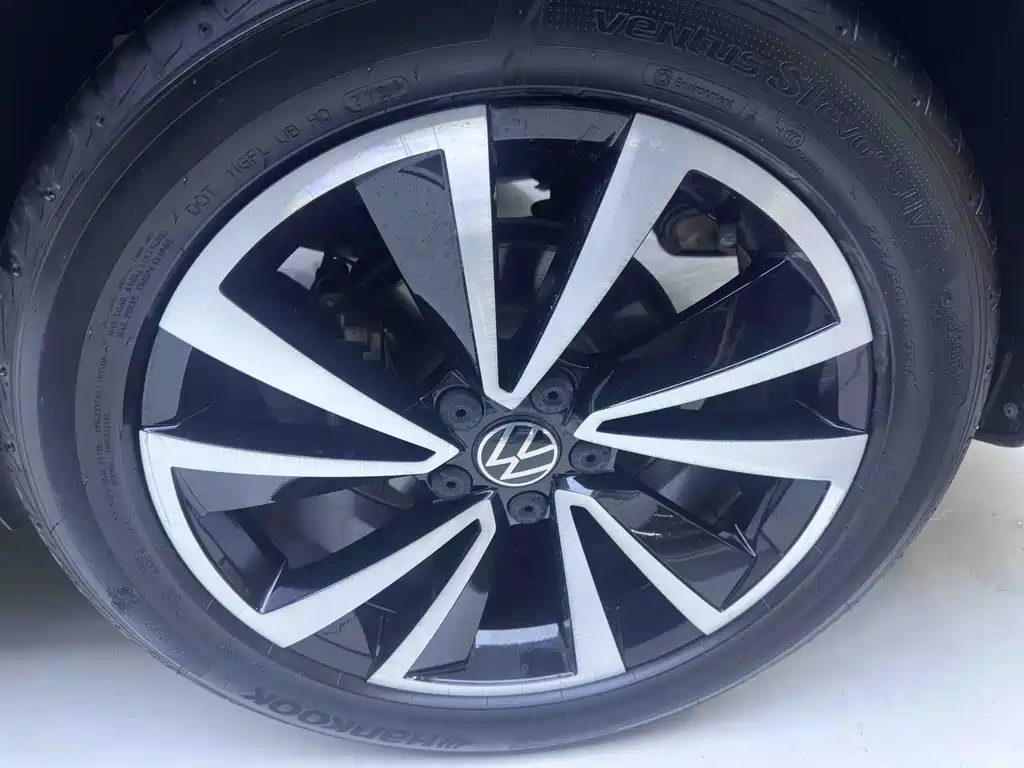 Volkswagen Tharu 2021 280TSI FWD Luxury Plus