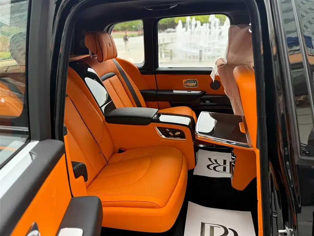 Cullinan 2024 Black Badge