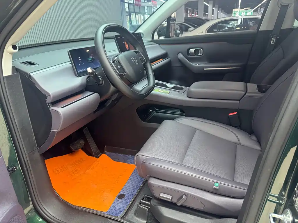Leapmotor C16 2024 EREV 200 Premium Edition