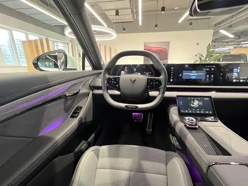 Voyah Zhuiguang 2024 PHEV AWD Ultra-Long Range Executive Edition