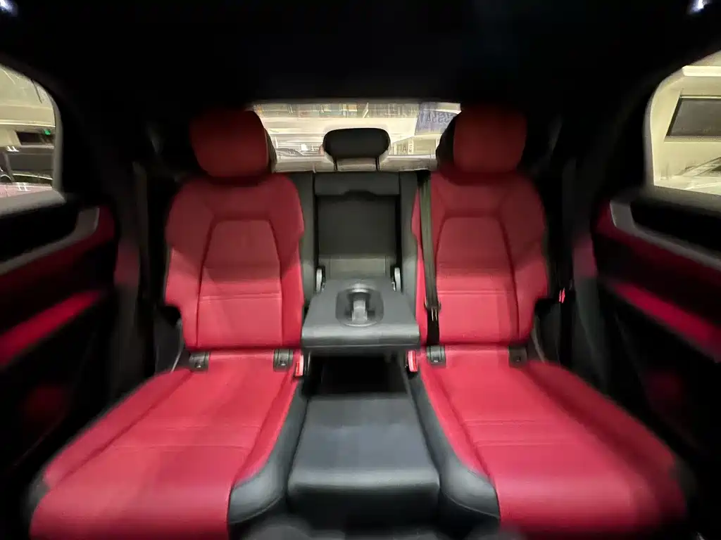 2024 Porsche Cayenne Coupé 3.0T