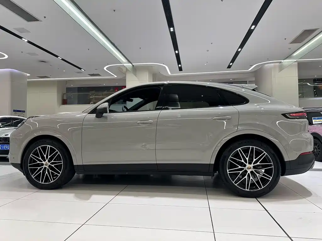 2024 Porsche Cayenne Coupé 3.0T