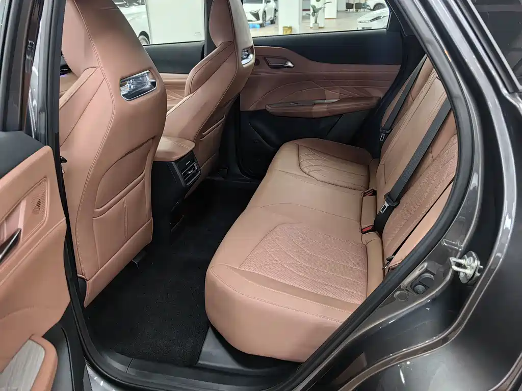Changan UNI-Z PHEV 2024 Blue Whale iDD 125km Excellence Edition