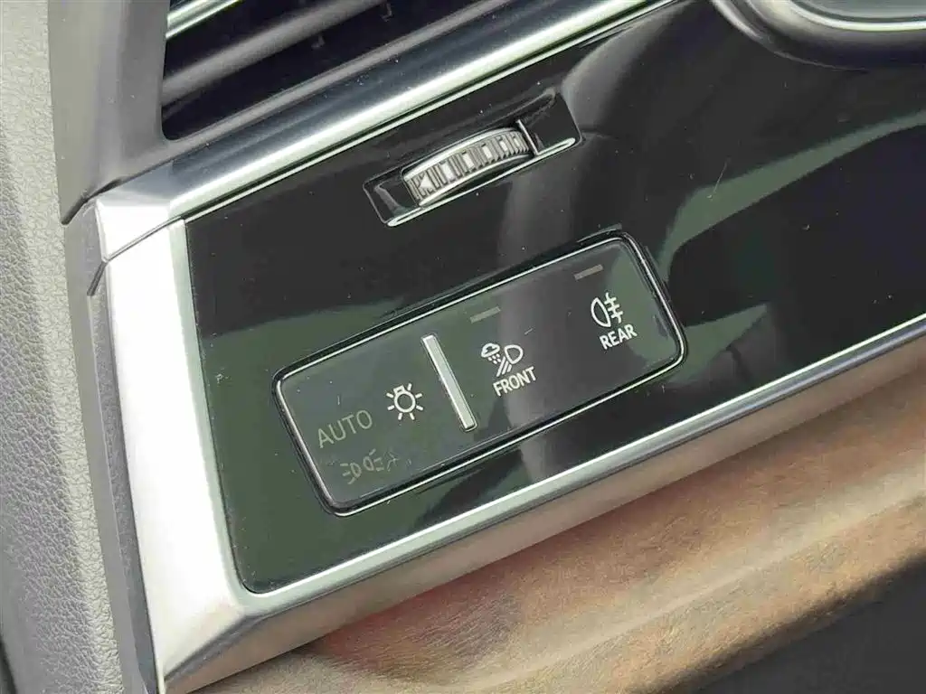 Audi Q7 2023 55 TFSI quattro S line Sport Edition