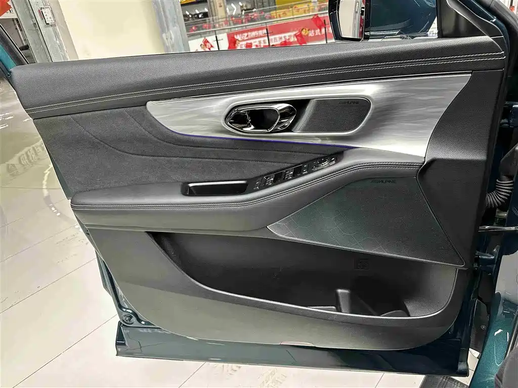 GAC Trumpchi GS8 2022 Pilot Series 2.0TGDI AWD Supreme Edition (7-Seater)