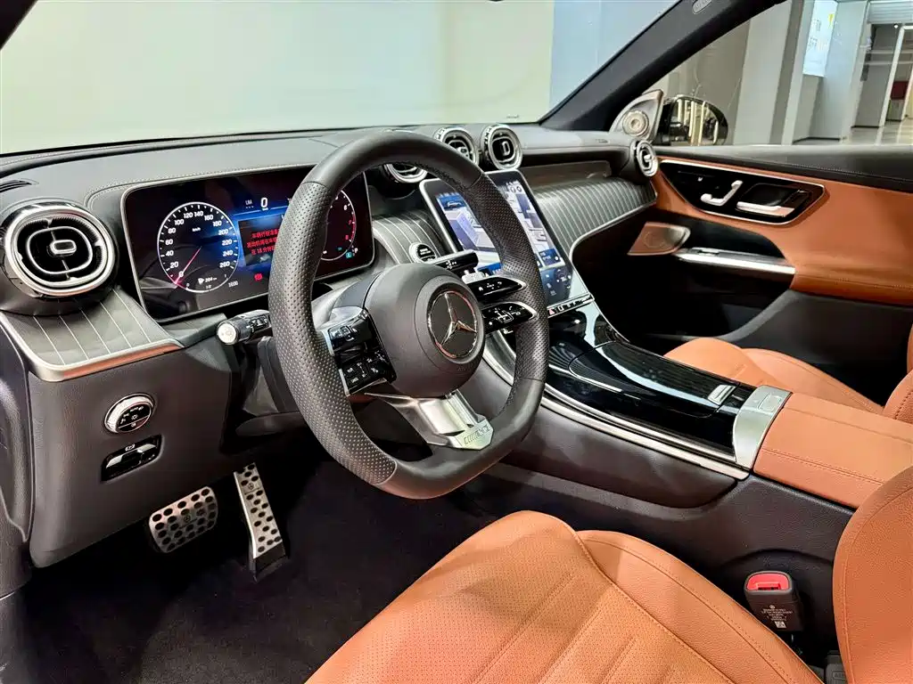 Mercedes-Benz GLC 2024 GLC 300 L 4MATIC Dynamic 5-seater