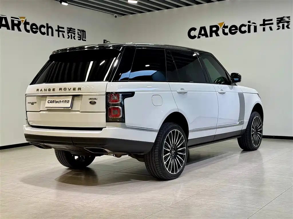 Land Rover Range Rover 2021 3.0 L6 Heritage Extended Classic Edition
