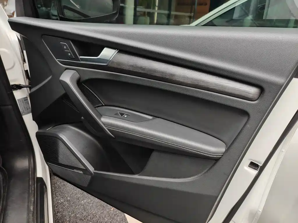 Audi Q5L 2020 45 TFSI Exclusive Edition