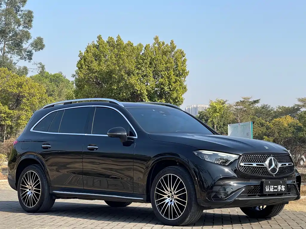 Mercedes-Benz GLC 300 L 4MATIC Luxury 5-Seater 2023 Facelift