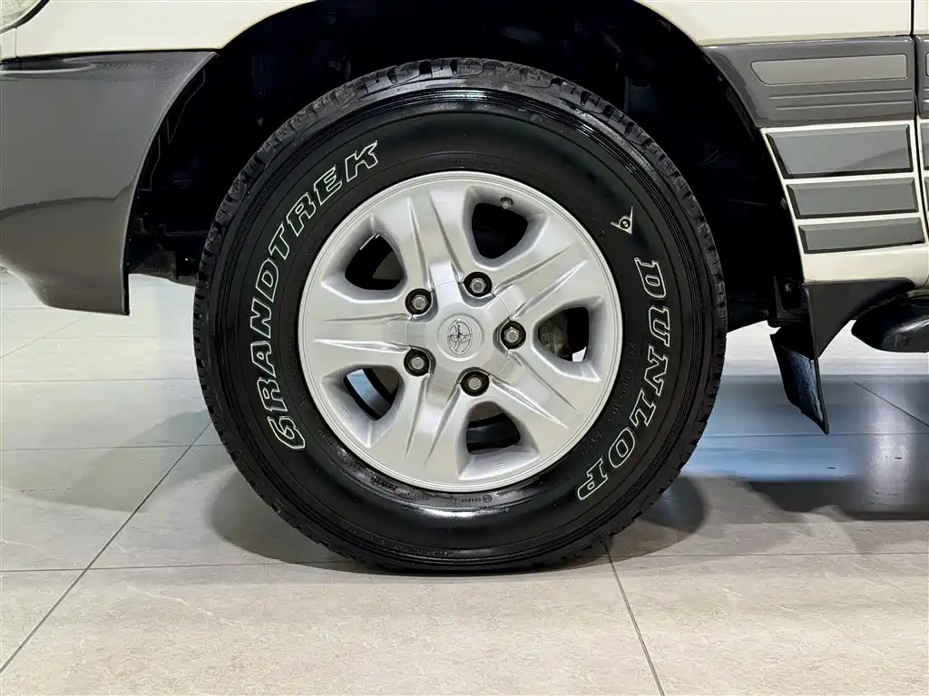 Land Cruiser 2005 4.7L Automatic VX-R