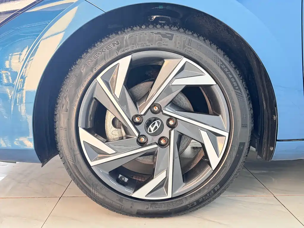 Elantra 2023 1.5L CVT LUX
