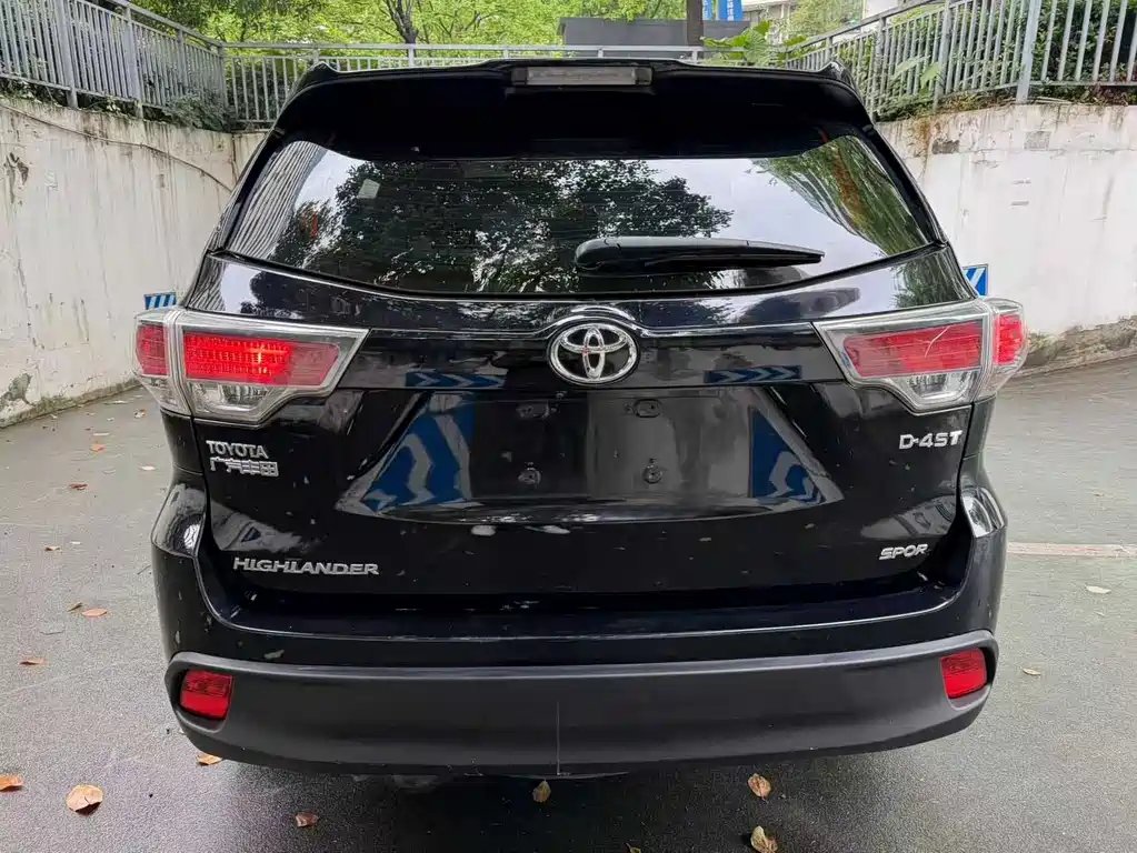 Toyota Highlander 2015 2.0T 2WD Luxury Edition 7-Seater