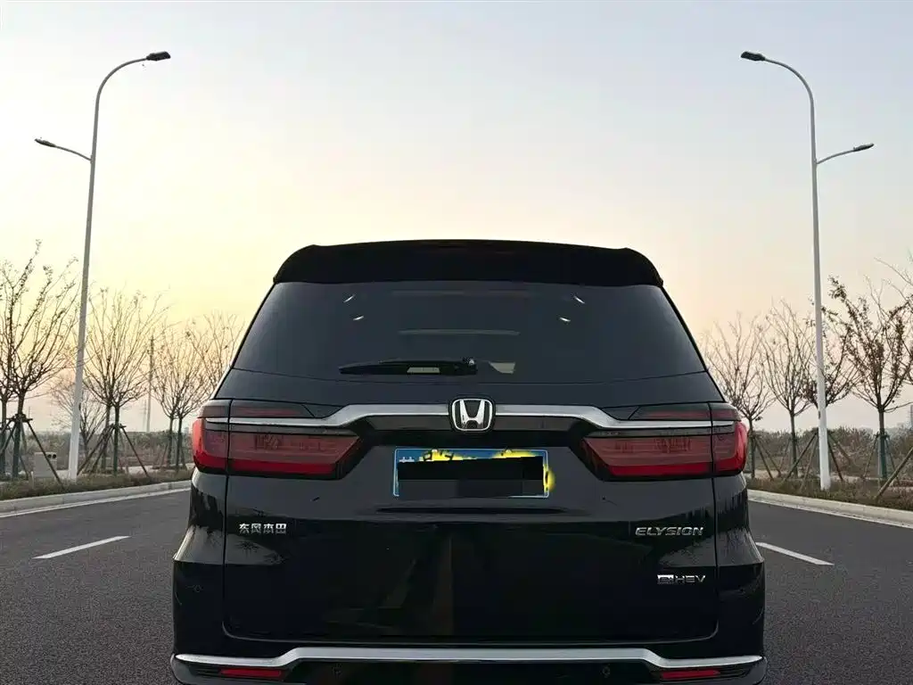 Honda Elysion 2024 2.0L e:HEV Luxury Edition