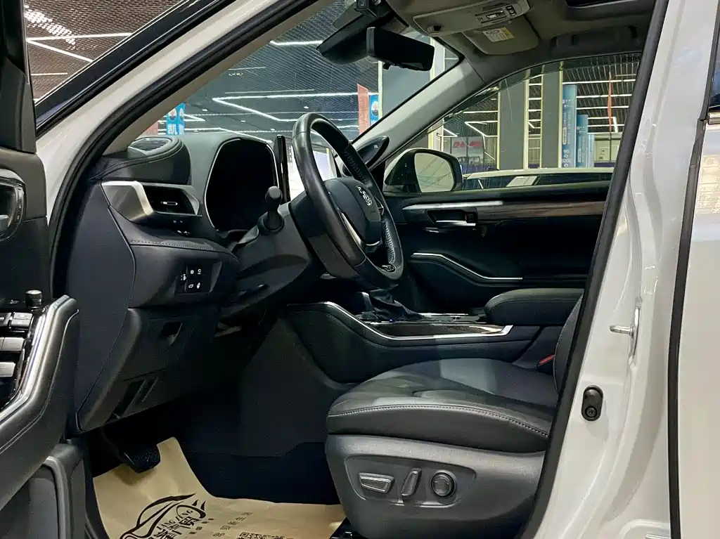 Highlander 2024 2.5L Hybrid AWD Premium 7-Seater