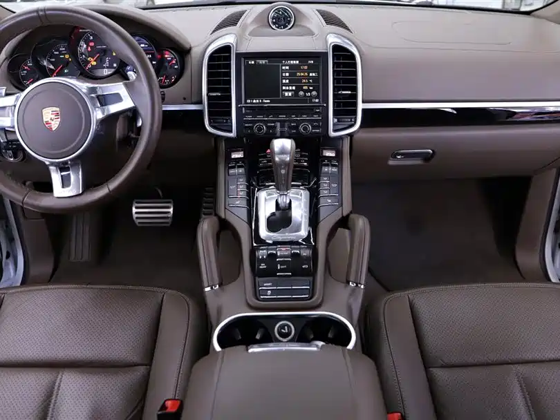 Porsche Cayenne 2014 Cayenne Platinum Edition 3.0T