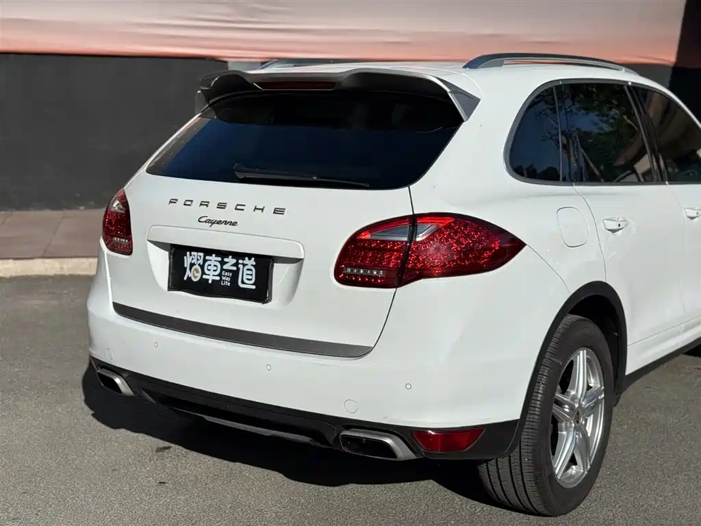 Porsche Cayenne 2014 Cayenne Platinum Edition 3.0T