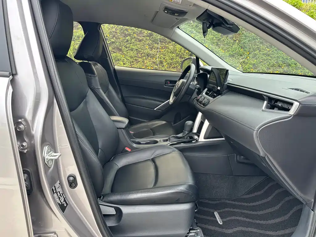 Toyota Corolla Cross 2024 2.0L Pioneer Edition