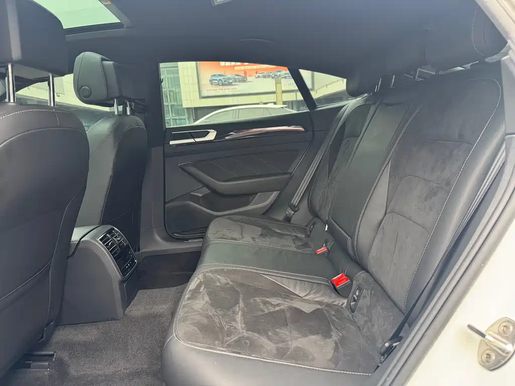 FAW-Volkswagen CC 2021 330TSI Xuanmu Edition