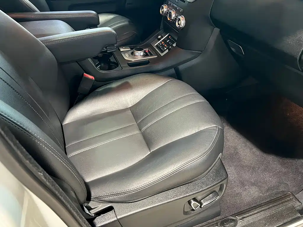 Land Rover Discovery 2016 3.0 SC Black Edition HSE