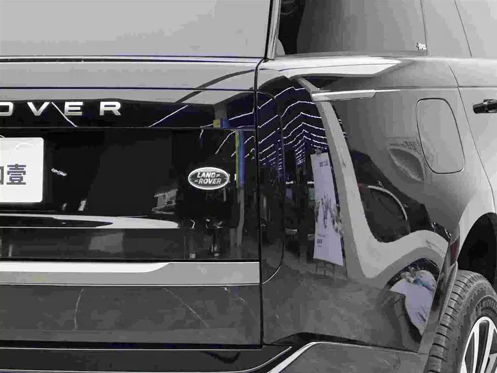 Range Rover 2025 3.0 L6 400PS Autobiography LWB
