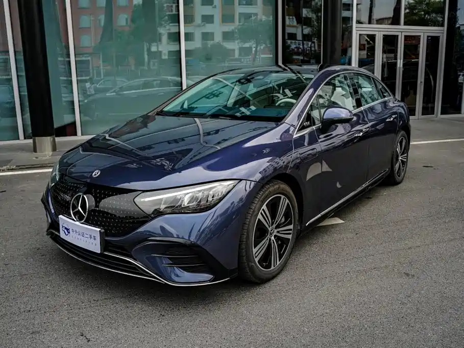 Mercedes-Benz EQE 500 4MATIC Luxury Edition 2025