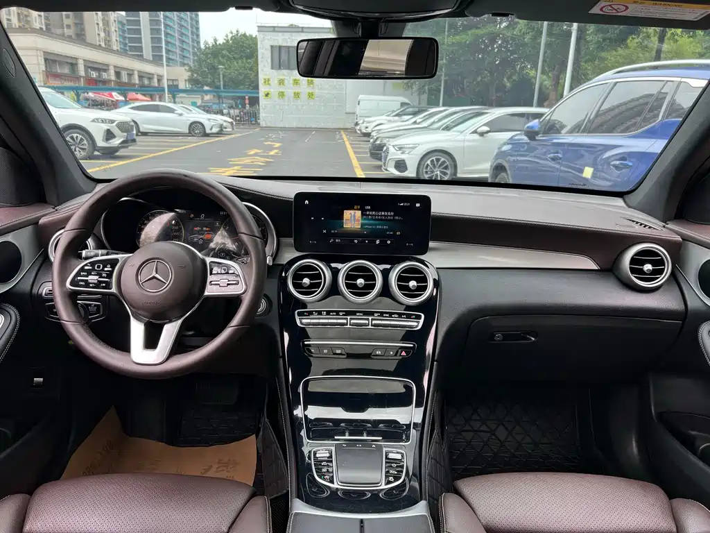 Mercedes-Benz GLC 260 L 4MATIC