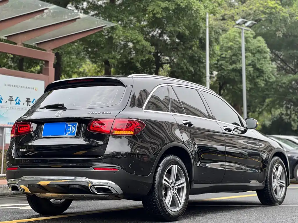 Mercedes-Benz GLC 260 L 4MATIC