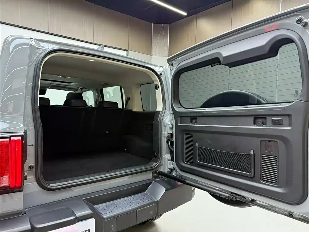 Tank 300 2023 Off-Road Edition 2.0T Conqueror