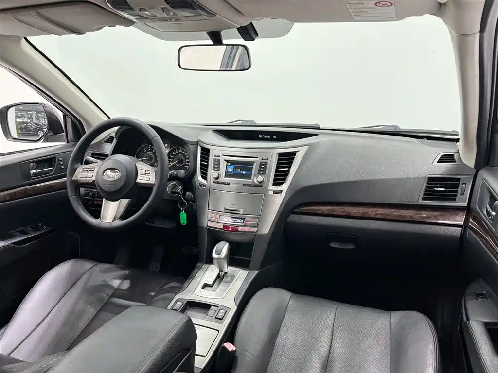 Outback 2012 2.5i Luxury Edition