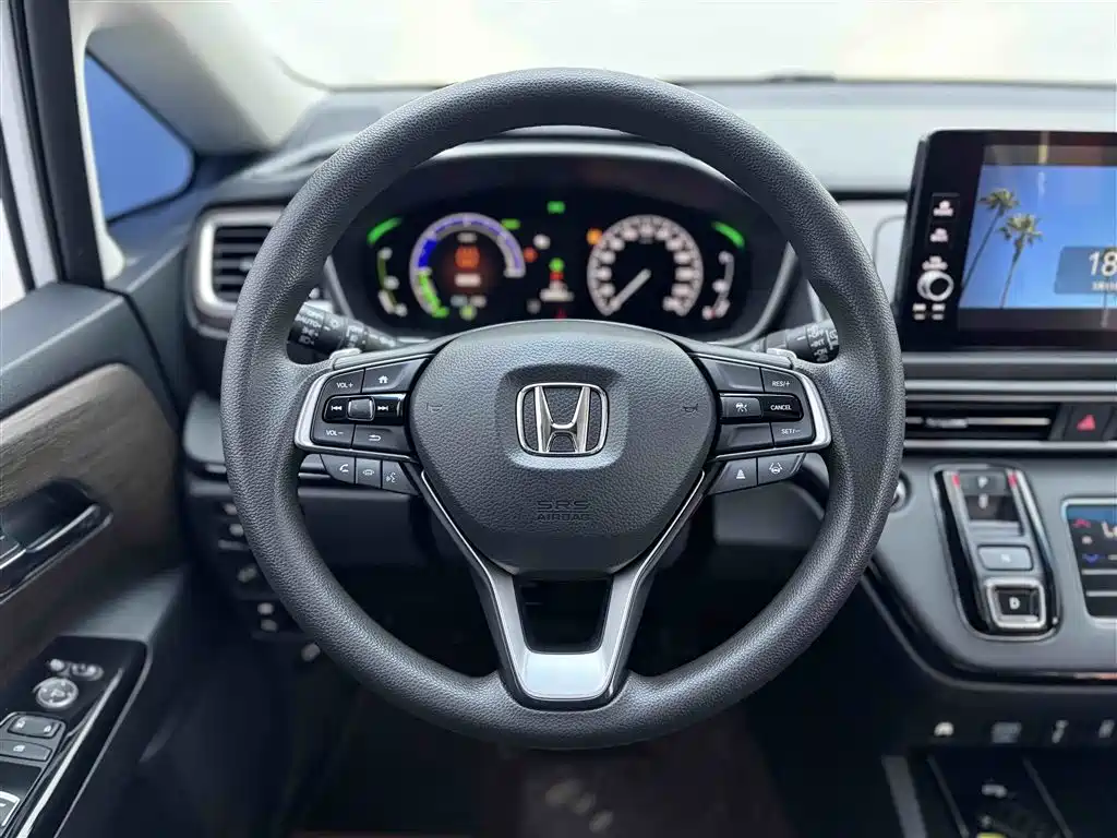 Odyssey 2024 2.0L e:HEV Sharp Smart Enjoyment Edition