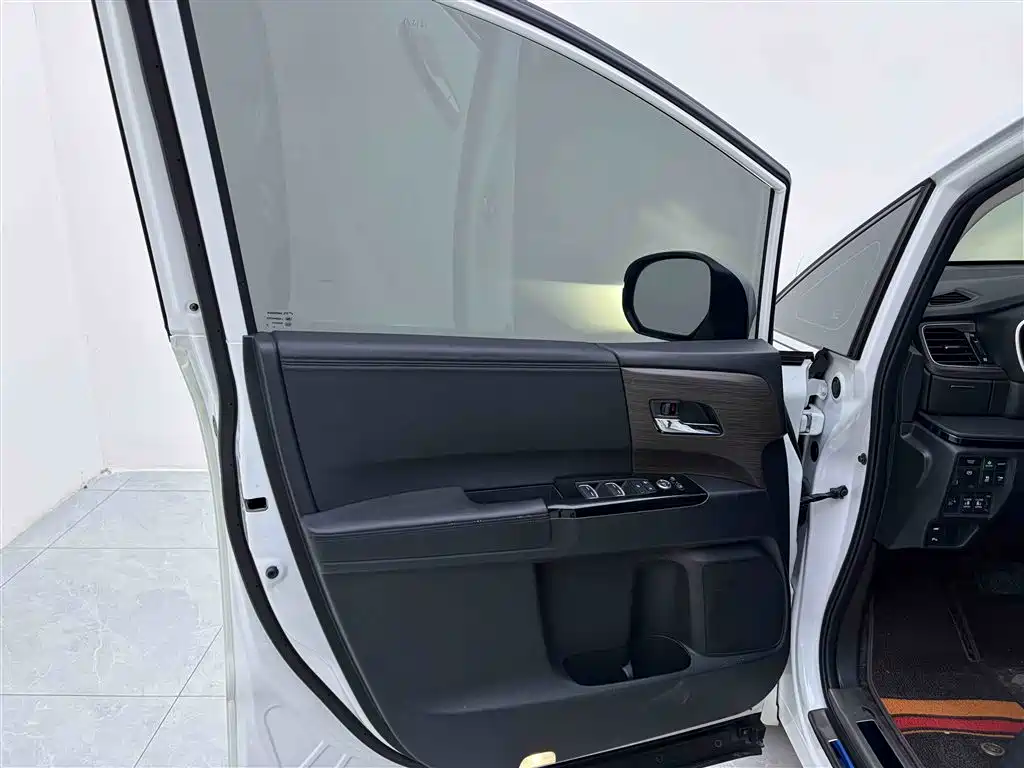 Odyssey 2024 2.0L e:HEV Sharp Smart Enjoyment Edition