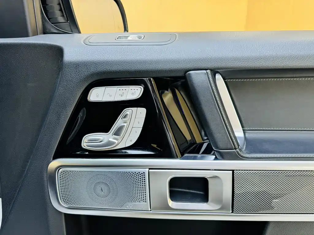 Mercedes-Benz G-Class 2022 G 500