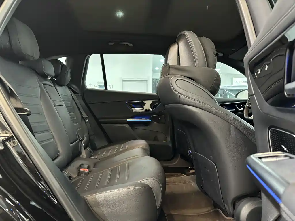 Mercedes-Benz GLC 260 L 4MATIC Luxury 5-Seater 2024