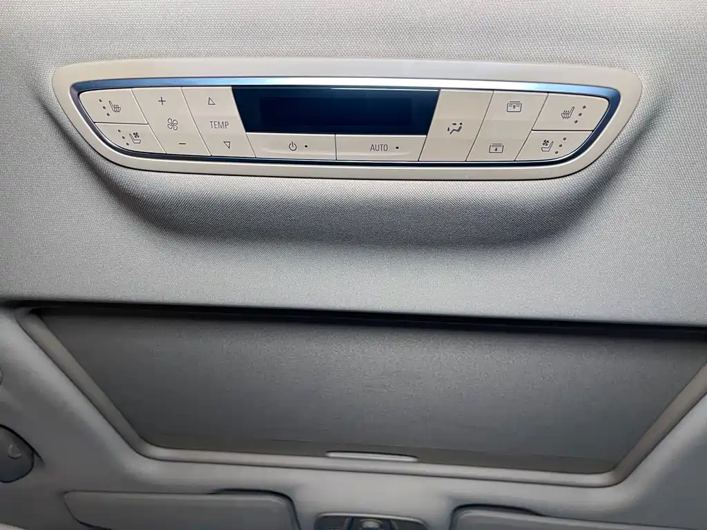 Buick GL8 2017 ES 28T Luxury National V