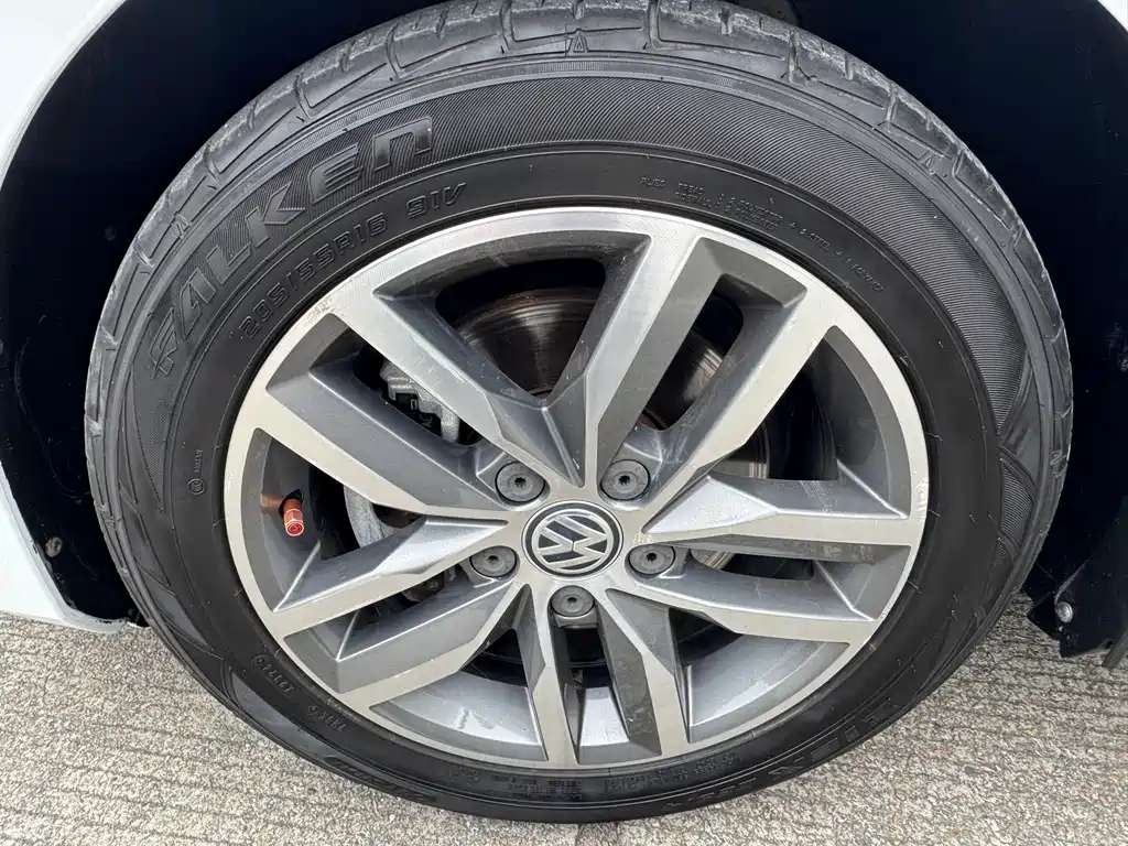 Volkswagen Golf 2016 230TSI Automatic Luxury Edition