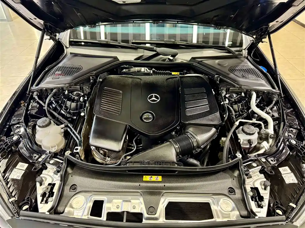 Mercedes-Benz E-Class 2024 E 300 L Fashion Edition