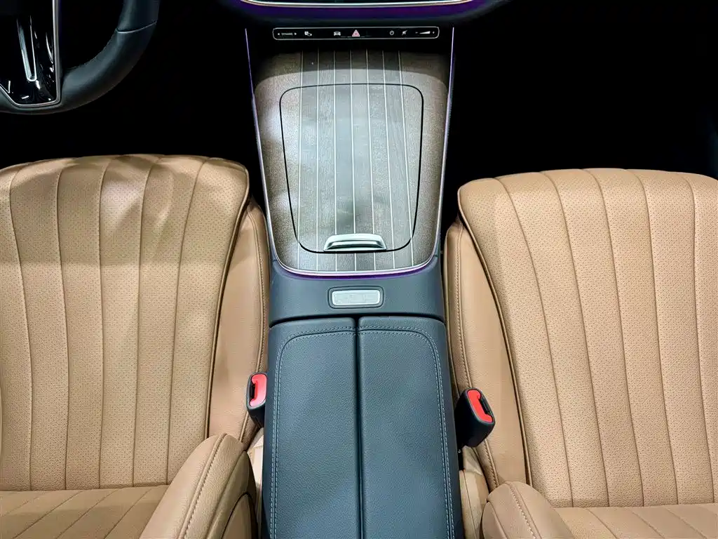 Mercedes-Benz E-Class 2024 E 300 L Fashion Edition
