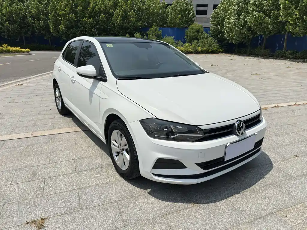 Volkswagen Polo 2019 Plus 1.5L Automatic Colorful Tech Edition
