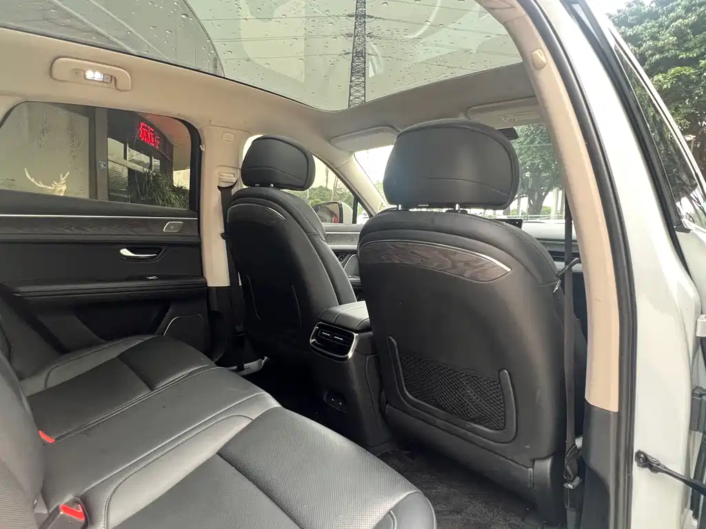 AITO M5 2022 EREV AWD Performance Edition