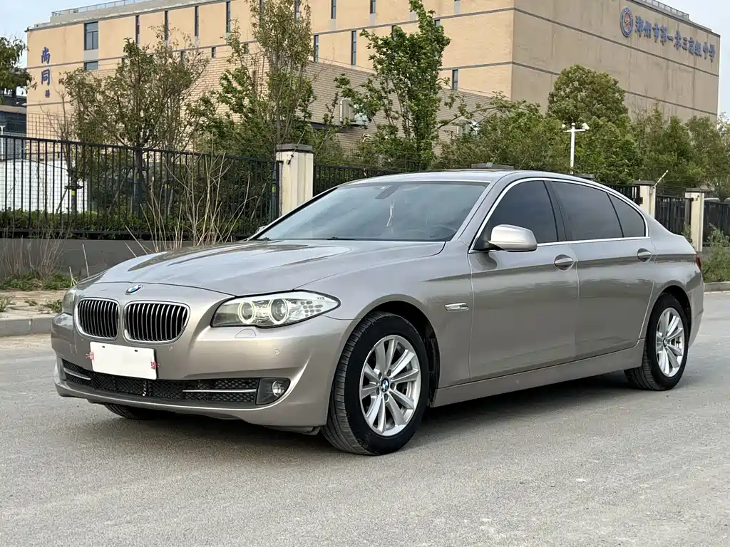 BMW 5 Series 2012 523Li Luxury