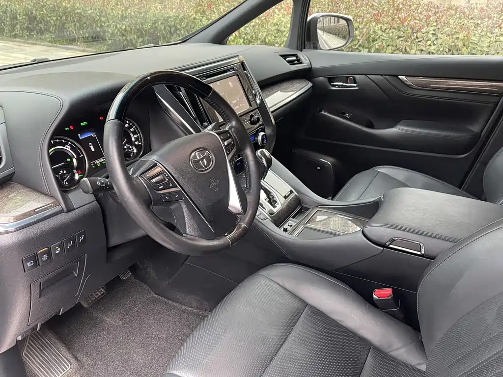 Toyota Vellfire 2019 Hybrid 2.5L HV Premium Edition