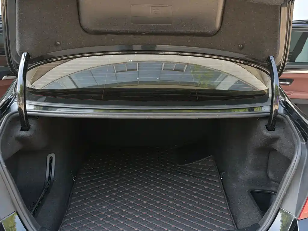 BMW 5 Series 2017 525Li Leading Edition