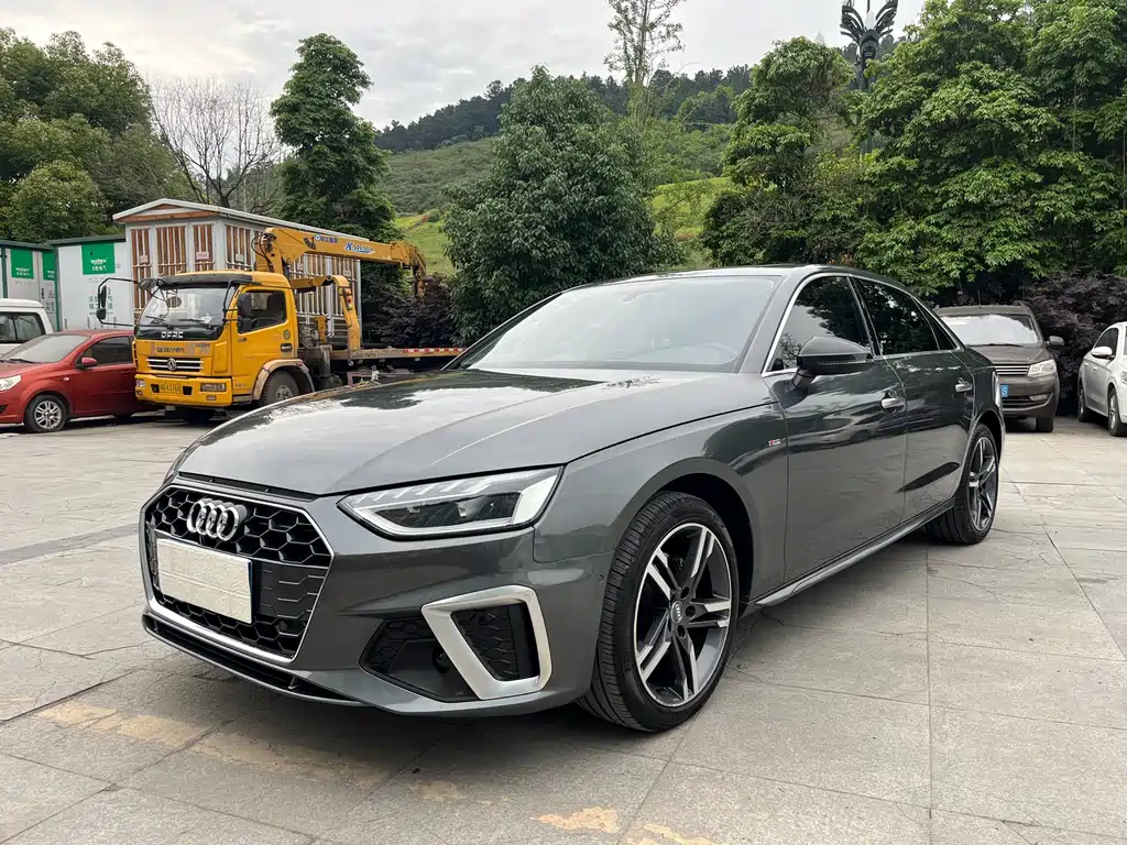 Audi A4L 2020 40 TFSI Luxury Dynamic