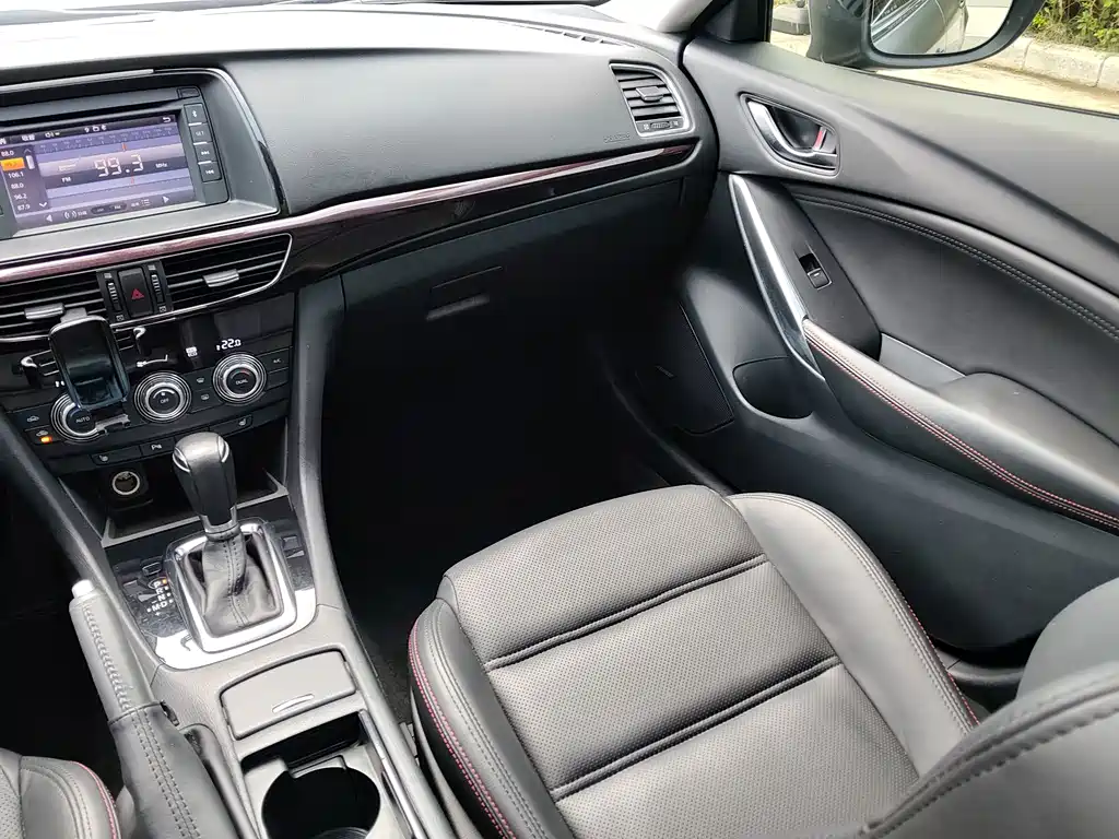 Mazda6 Atenza 2014 2.5L Skyactiv-Zunshang Edition