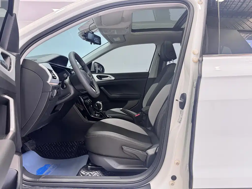 Volkswagen Tacqua 2021 1.5L Automatic 30th Anniversary Edition
