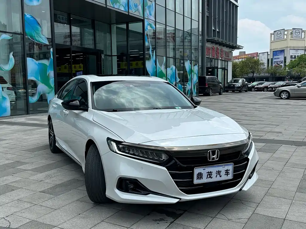 Accord 2022 260TURBO Phantom Night Premium Edition