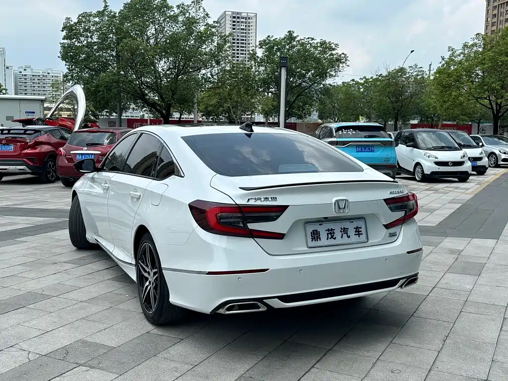 Accord 2022 260TURBO Phantom Night Premium Edition