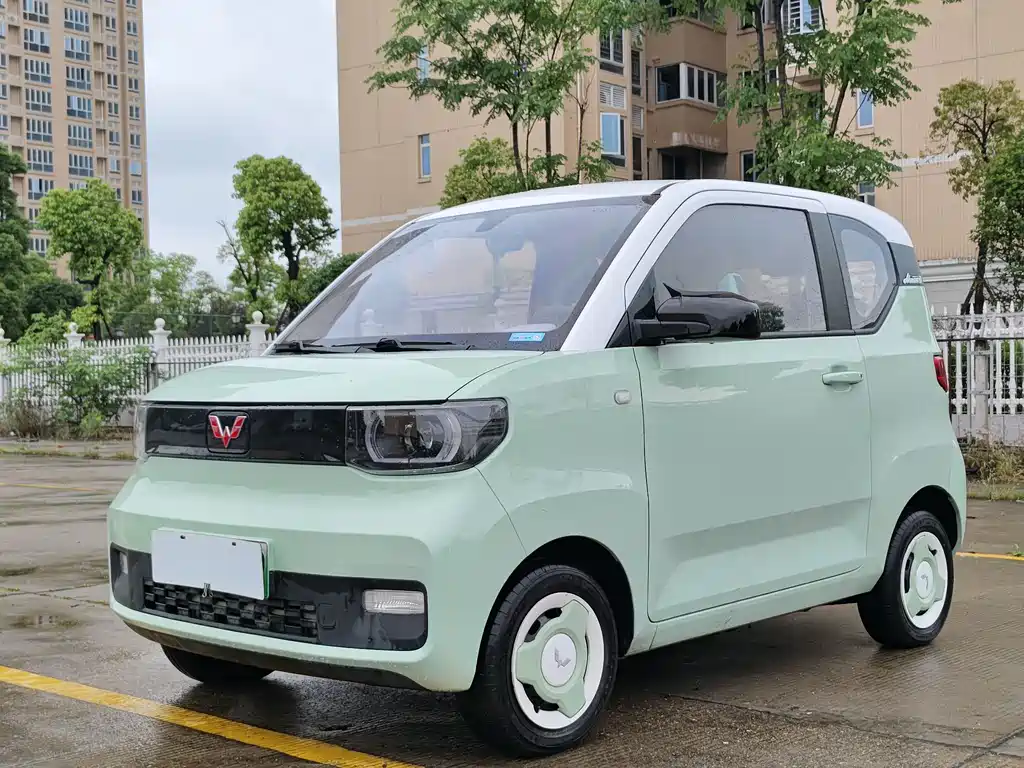 Hongguang MINI EV 2021 Macaron Premium Edition LFP